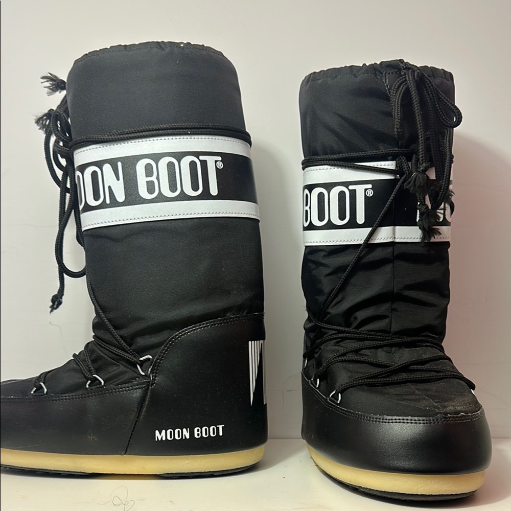 Moon Boot Black Winter Boots